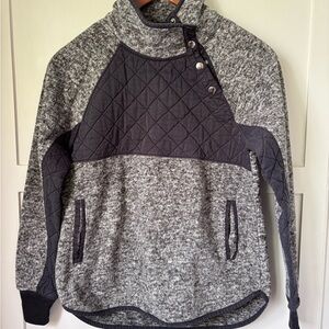 Abercrombie & Fitch Gray and Black Quilted Pullover